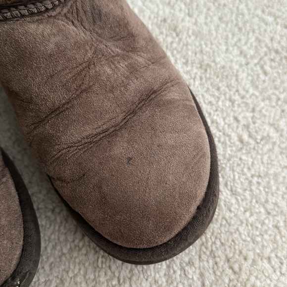 Chocolate Uggs - Picture 3 of 4